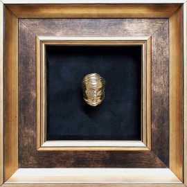 Igor Mitoraj &mdash; Pierścień - "Twarz zawoalowana"